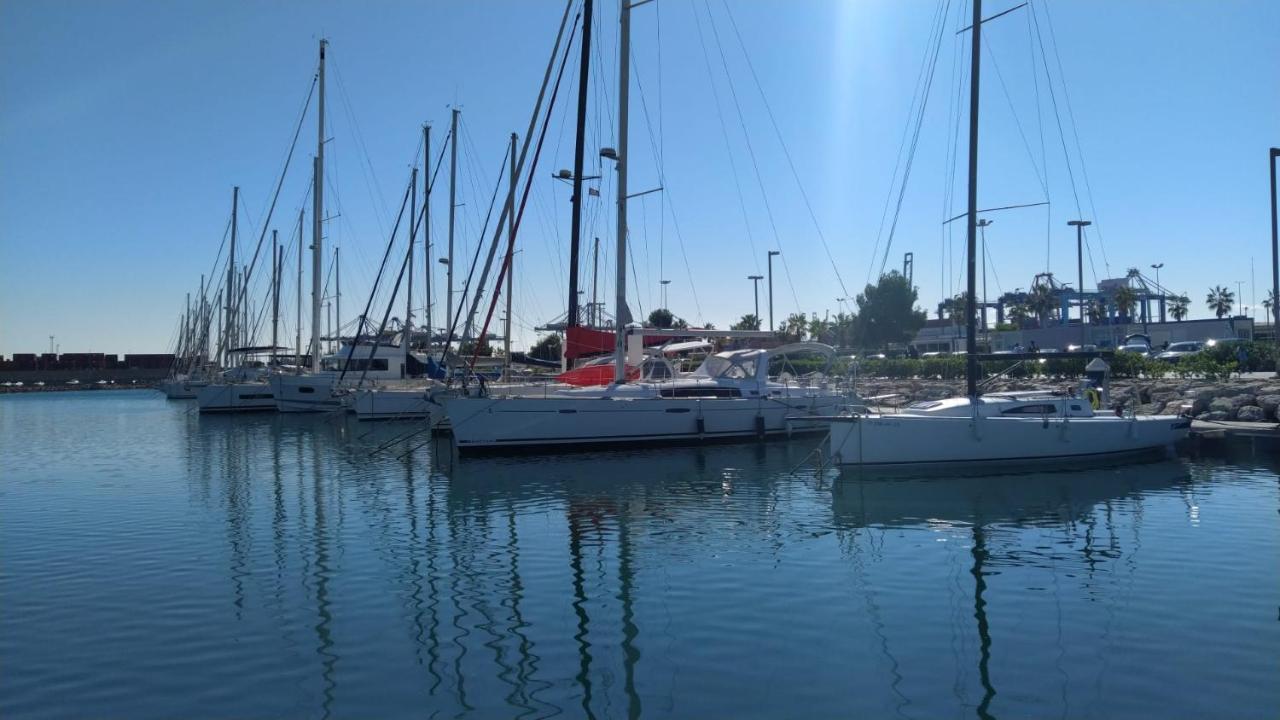 Hotel en barco Excelente Velero En Valencia