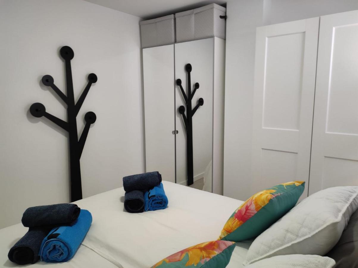 1 Bedroom Beachfront At Torecilla Apartment