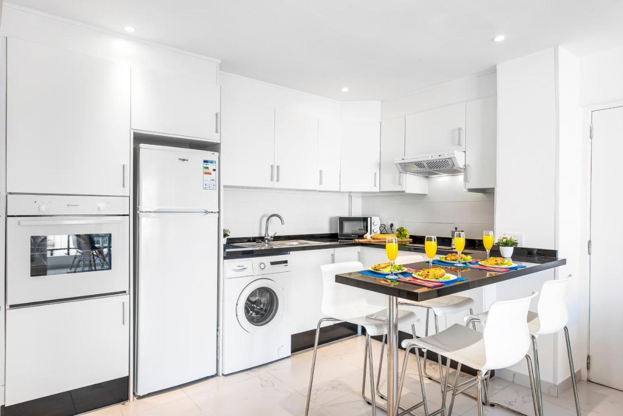 Apartamento 76. Cristianos First Sea Line, Parking, Wi Fi Los Cristianos (Tenerife)