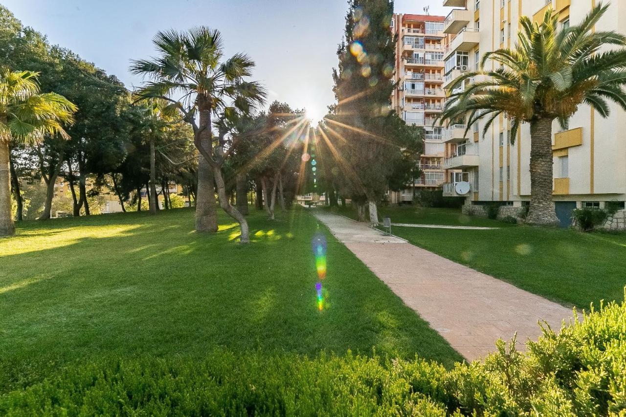 Apartamento Sun Coast -- Superb With 4 Pools, Gardens&breakfast *