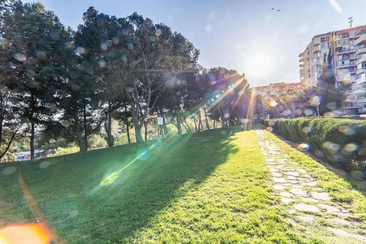 Sun Coast -- Superb With 4 Pools, Gardens&breakfast Benalmádena