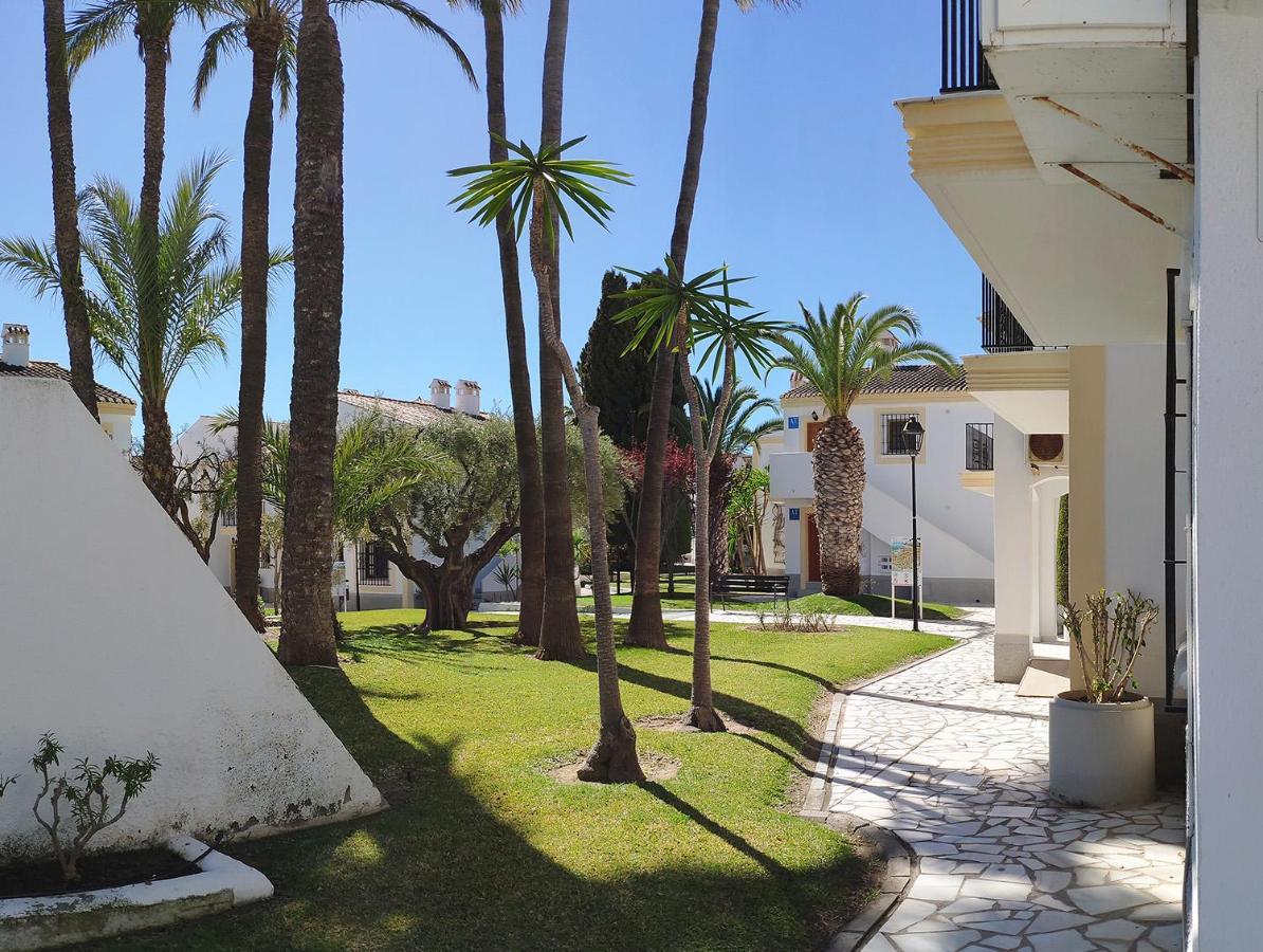 Sunny Coastal 1 Bed - Vera Coast: 2mins To Los Amarguillos