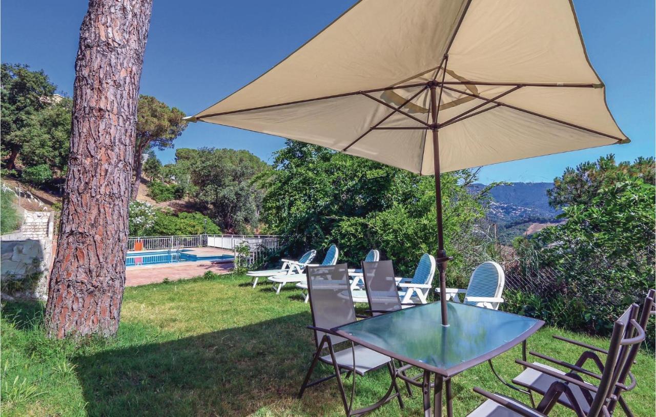 4 Bedroom Stunning In St Cebria De Vallalta Сasa de vacaciones