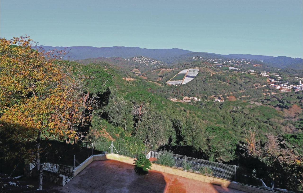 4 Bedroom Stunning In St Cebria De Vallalta Сasa de vacaciones Sant Cebrià de Vallalta