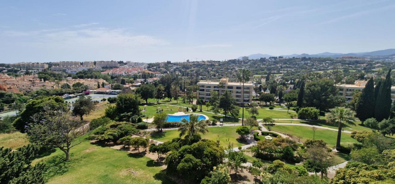 Apartment Amazing With Stunning Views Marbella