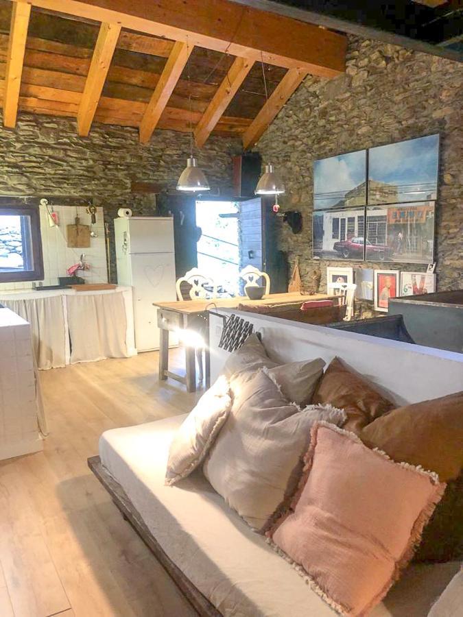 Paller Reformat Amb Encant Holiday home Llavorsi