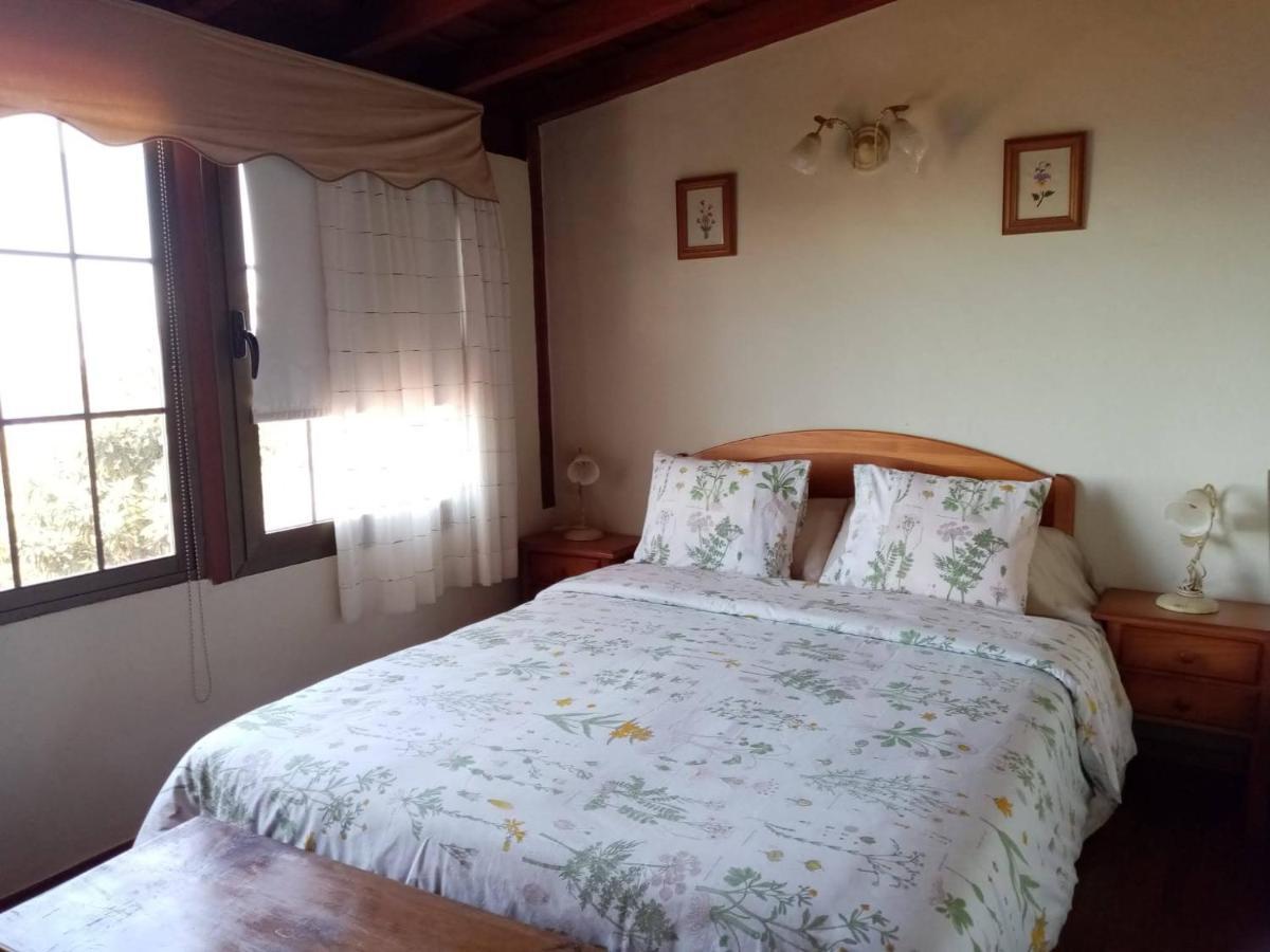 Casa Rosales With Pool & Wifi Сasa de vacaciones