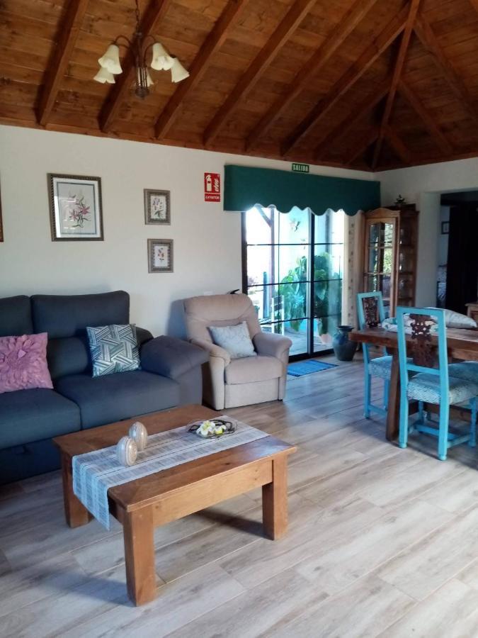Casa Rosales With Pool & Wifi