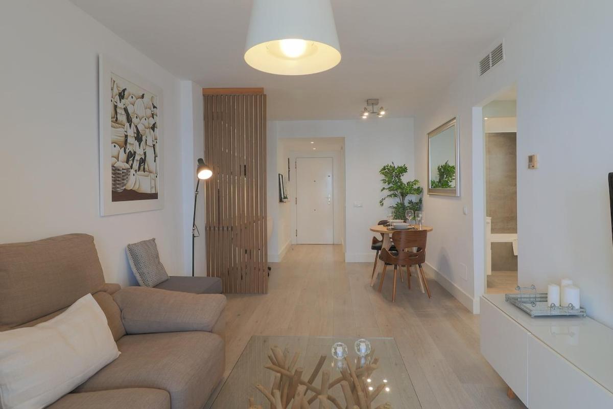 Seashore Classy With Parking Apartment Rincon de la Victoria