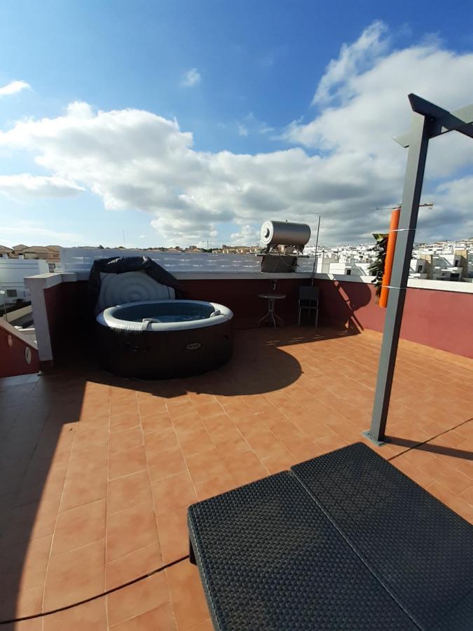Casa Ohana Solarium, Jacuzzi,piscine,tout Confort Oriola (Orihuela)