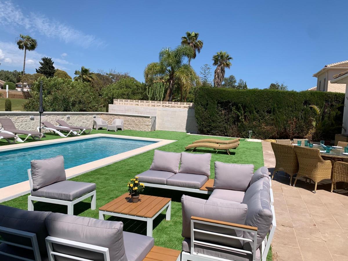 Villa La Casa Contenta, Sitio De Calahonda, Costa, Costa Del Sol *