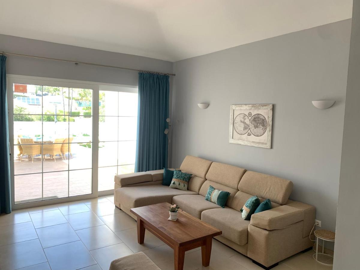La Casa Contenta, Sitio De Calahonda, Costa, Costa Del Sol * Mijas