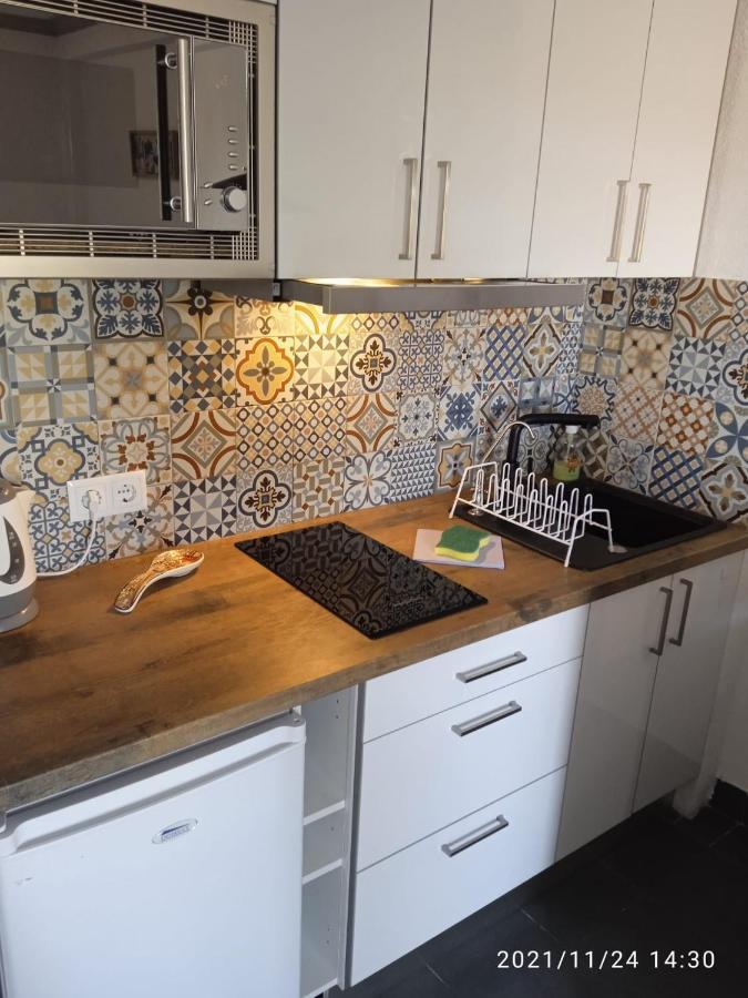 Apartment Perfect For Exploring Local Areas And *