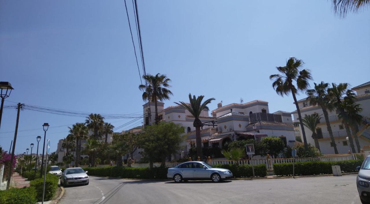 Marina Sunbeach Mimosas Apartamento *