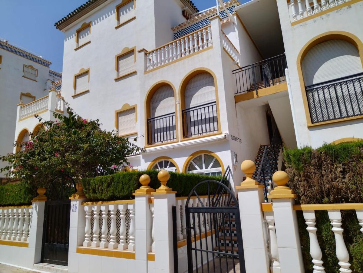 Marina Sunbeach Mimosas Apartamento Torrevieja