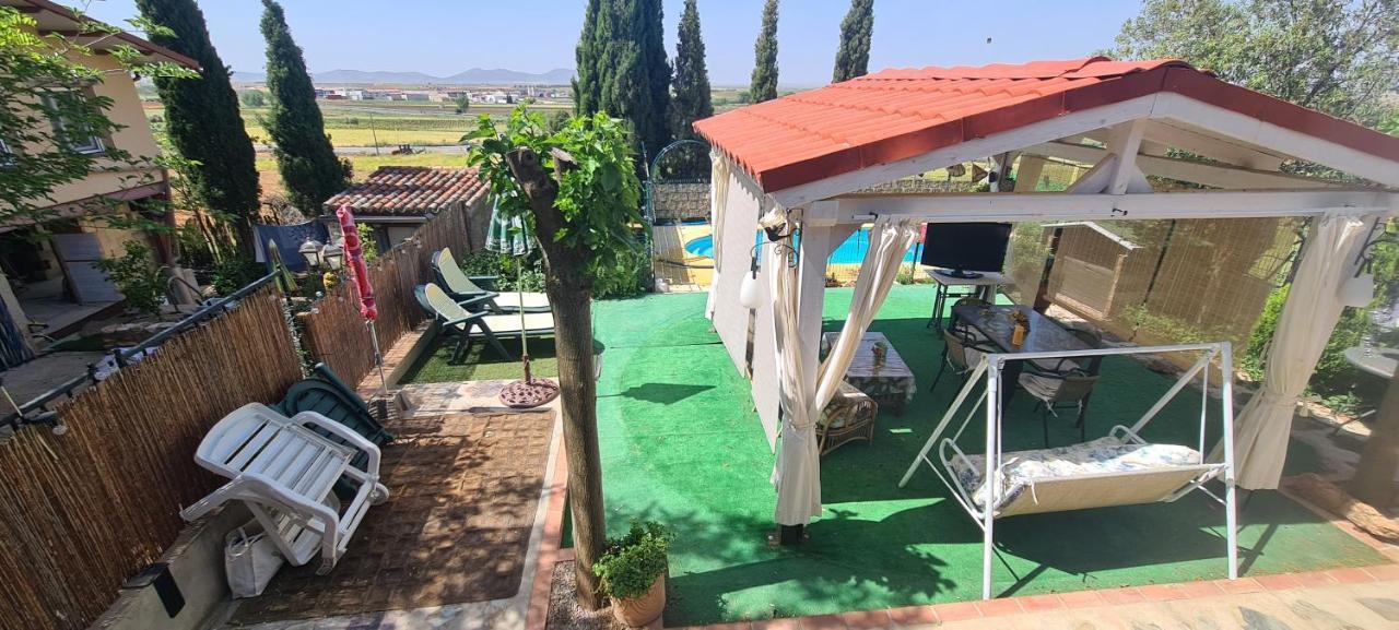 Casa De Madera Luz De Carlota Сasa de vacaciones La Solana