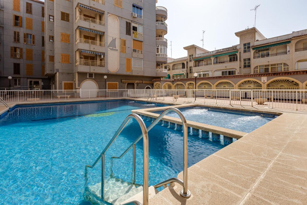 Apartamento Atico Con Vista Al Mar Y Al Lago Torrevieja