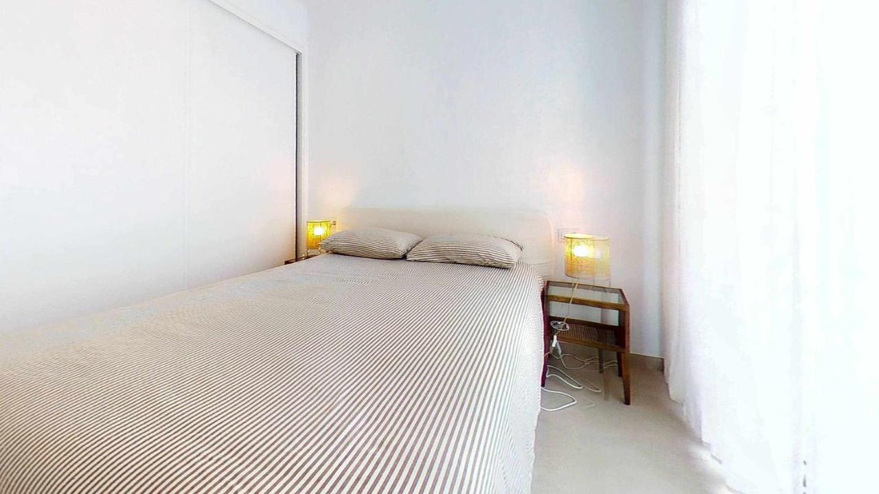 Apartamento Precioso ático En Edificio Nuevo Juzgado