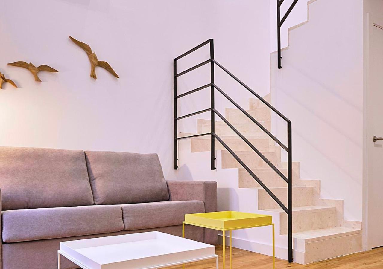 Precioso Duplex Con Patio Junto A La Catedral Cadiz