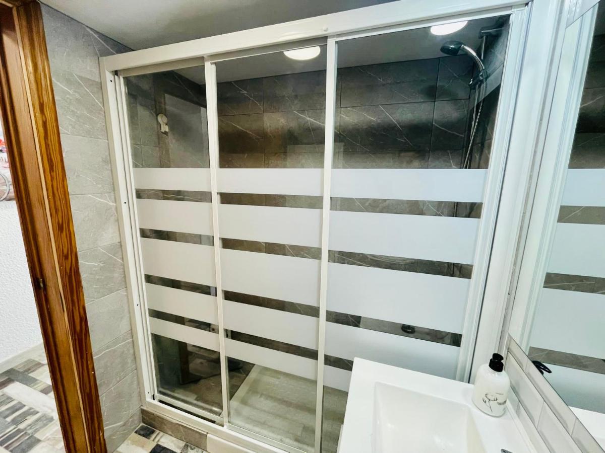 Apartamento Confortable Estudio Con Terraza, Vistas A La Montaña, Mar Y Mas *