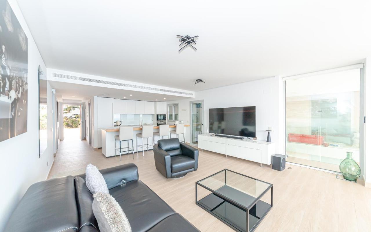Apartment Med Story *