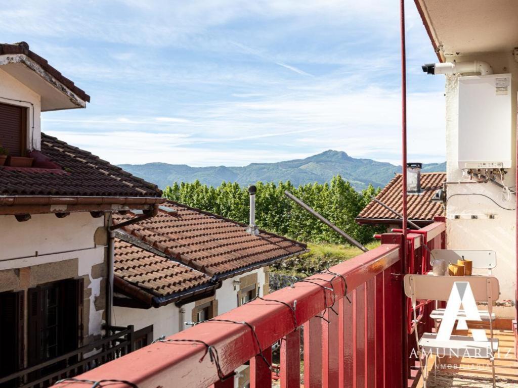 La Muralla By Basquelidays Hondarribia