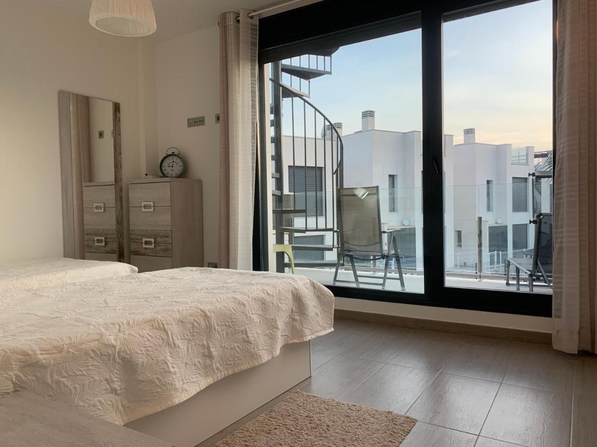 Punta Prima 3 Bedrooms And Solarium Sea View Villa Torrevieja