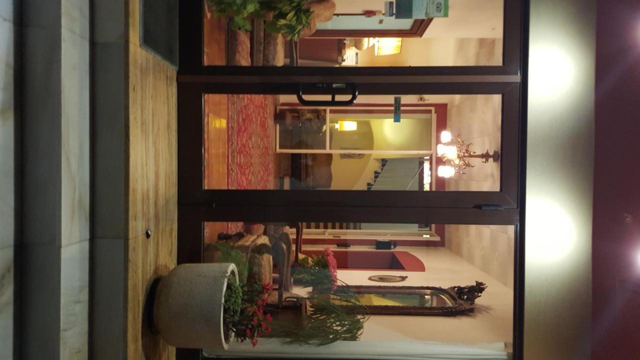 Residencia Catalina Pensión
