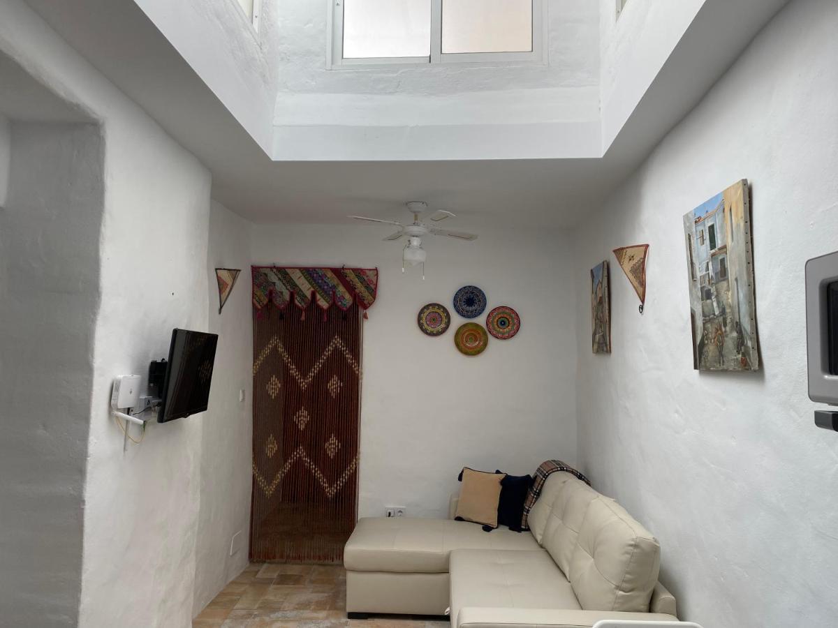 Cheerful One Bedroom Townhouse With Patio Árchez