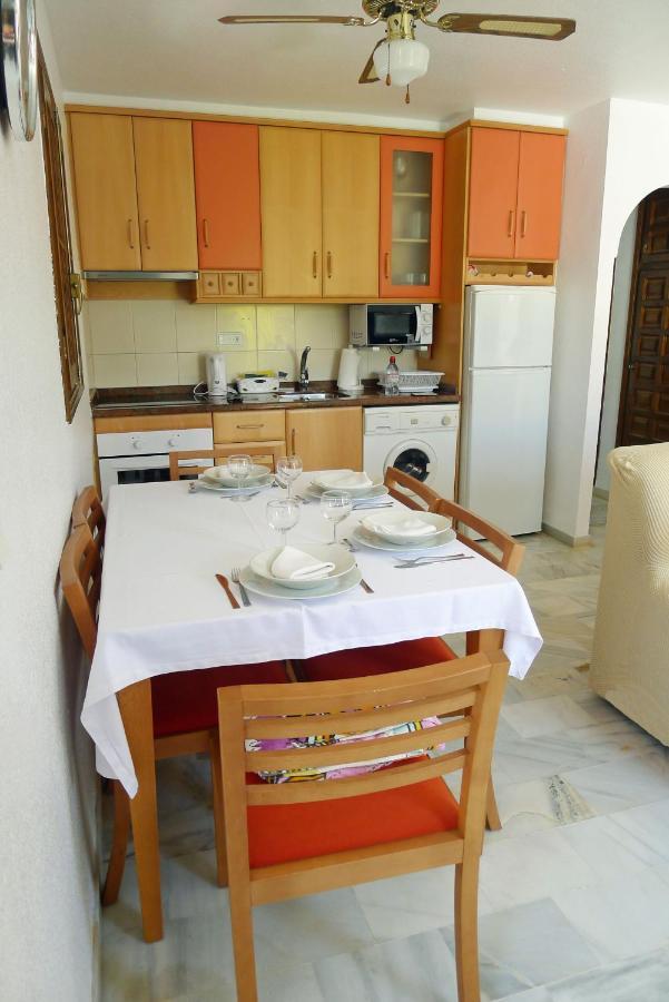 Sunny Coastal 1 Bed - Vera Coast: 2mins To Apartment *