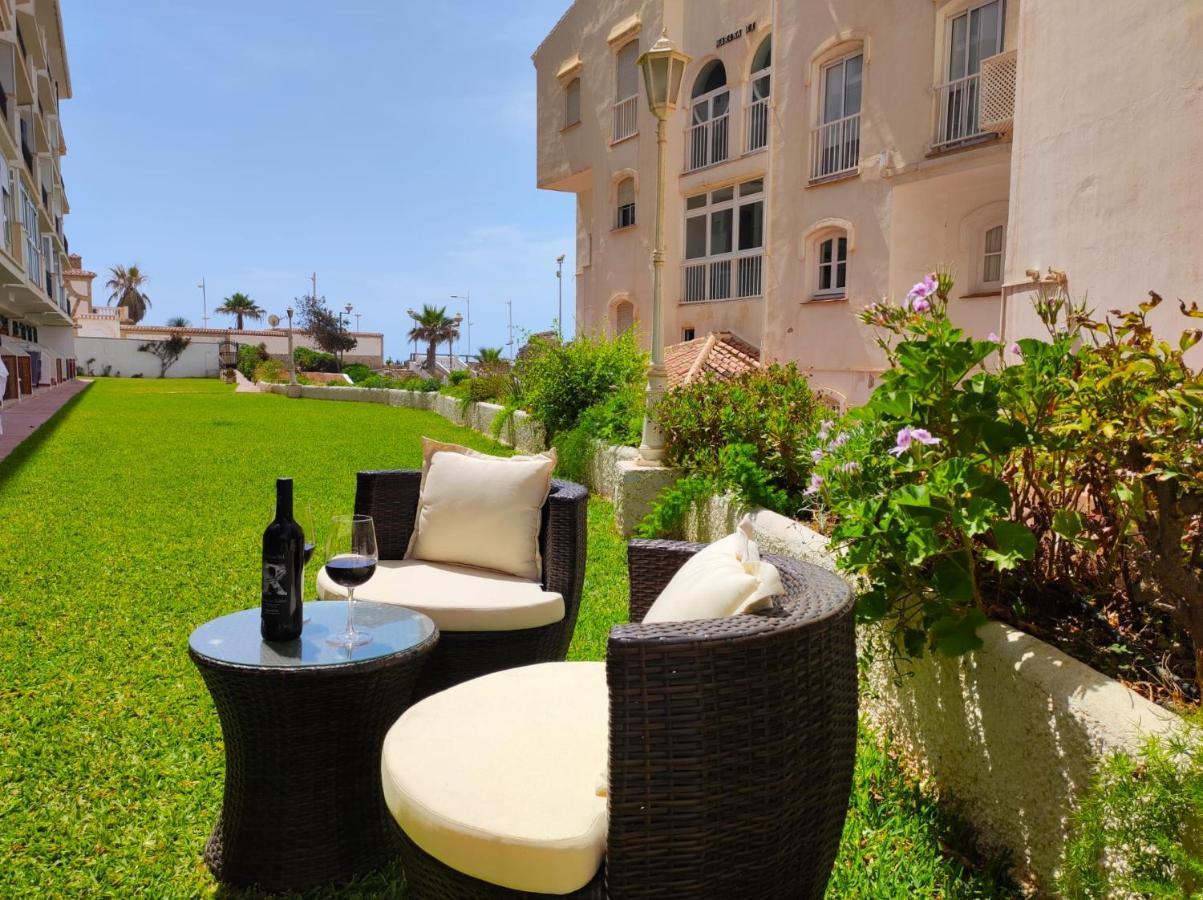 1 Bedroom Beachfront At Torecilla Apartment