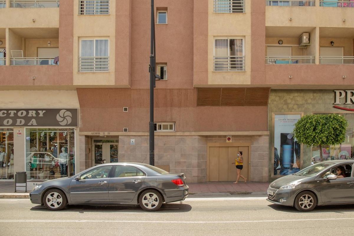 Seashore Classy With Parking Apartment *