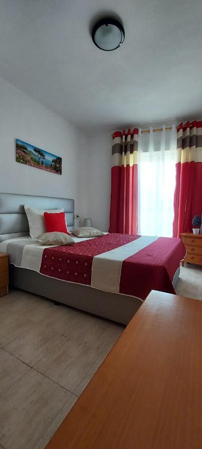 Arturento 1-bed In Near Apartamento