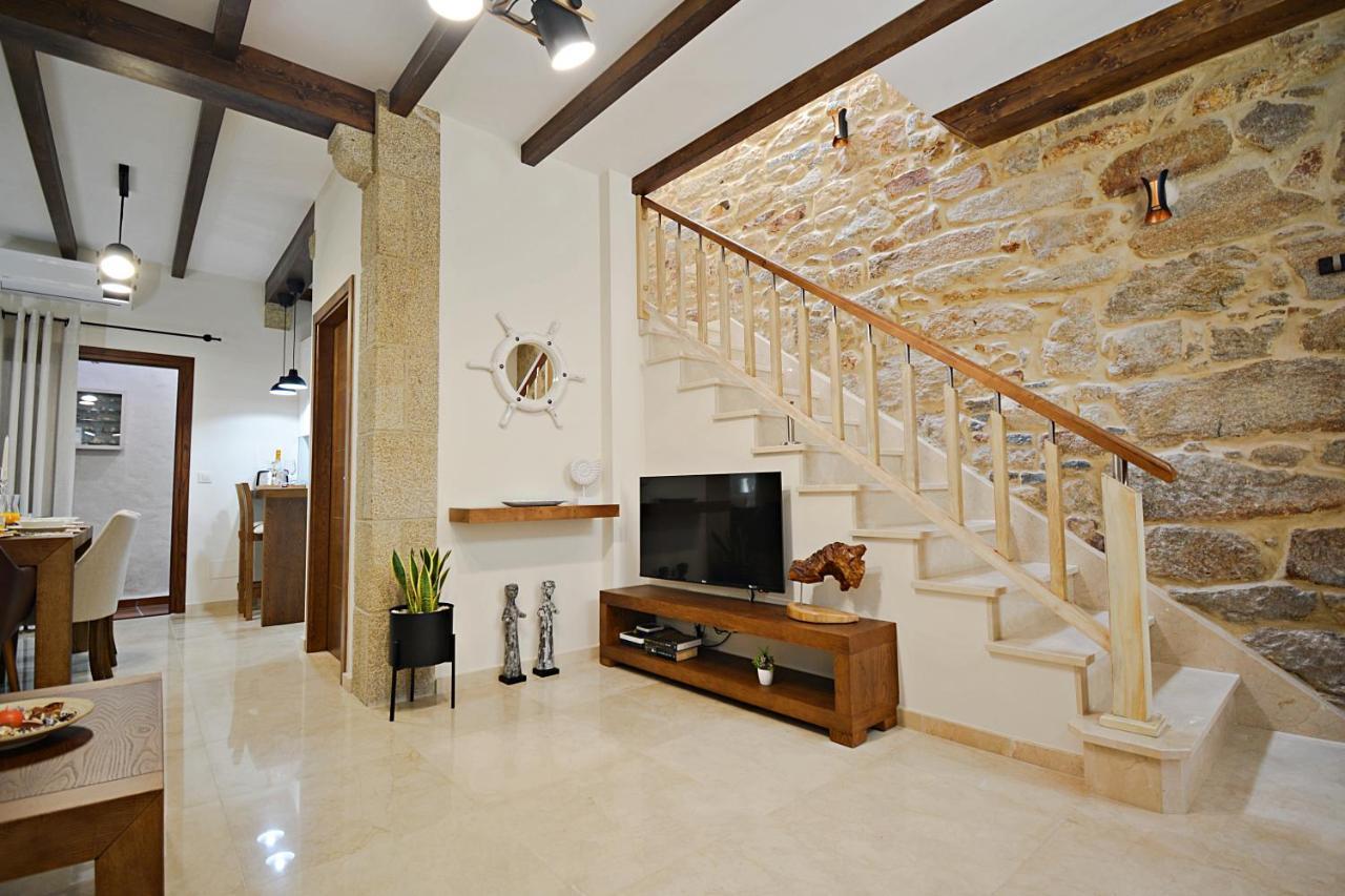 Galihost - Preciosa Casa Marinera En Carril * Vilagarcia de Arousa