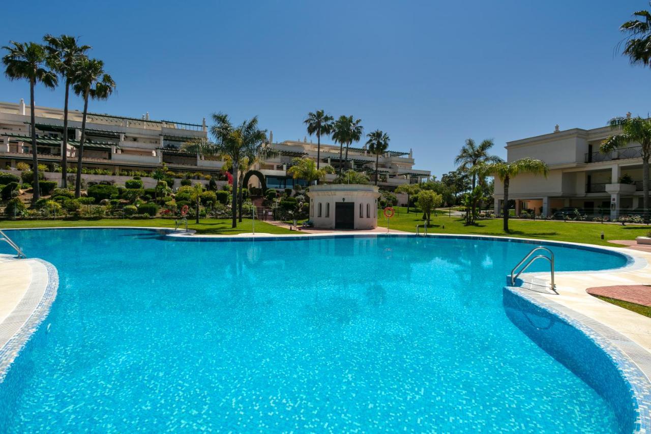 Lovely 2 Bedroom Locrimar V Walk To Rdr260 Apartment Marbella