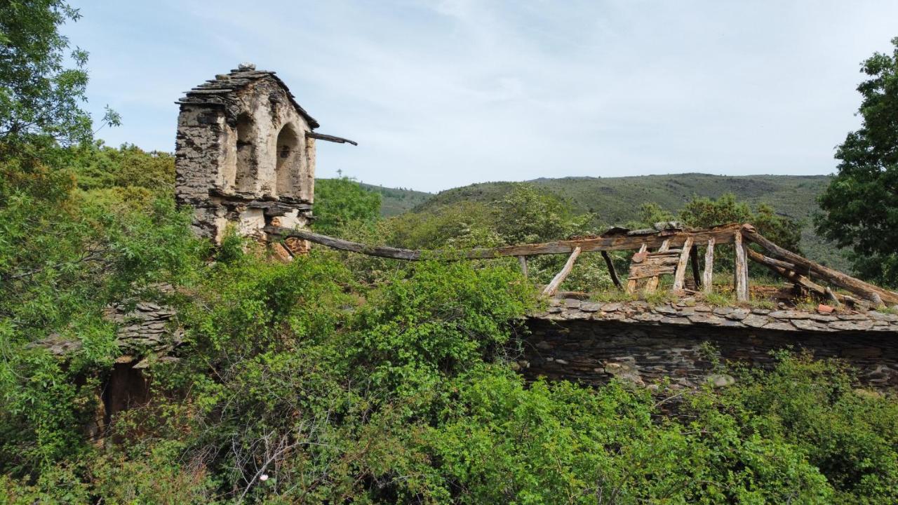 Refugios Del Valle Negro * Campillo de Ranas