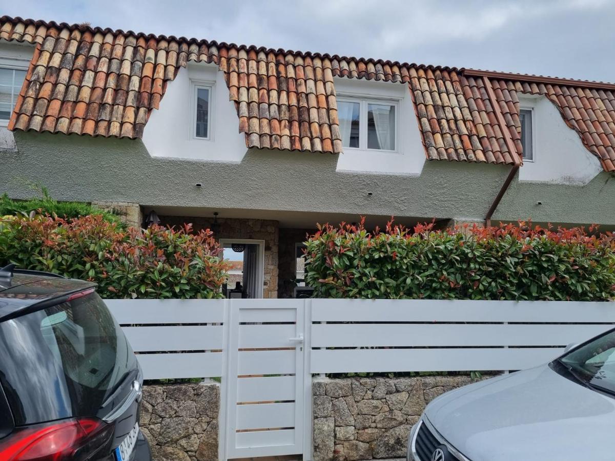 En El Centro De Con Vistas Y Piscina Сasa de vacaciones Baiona