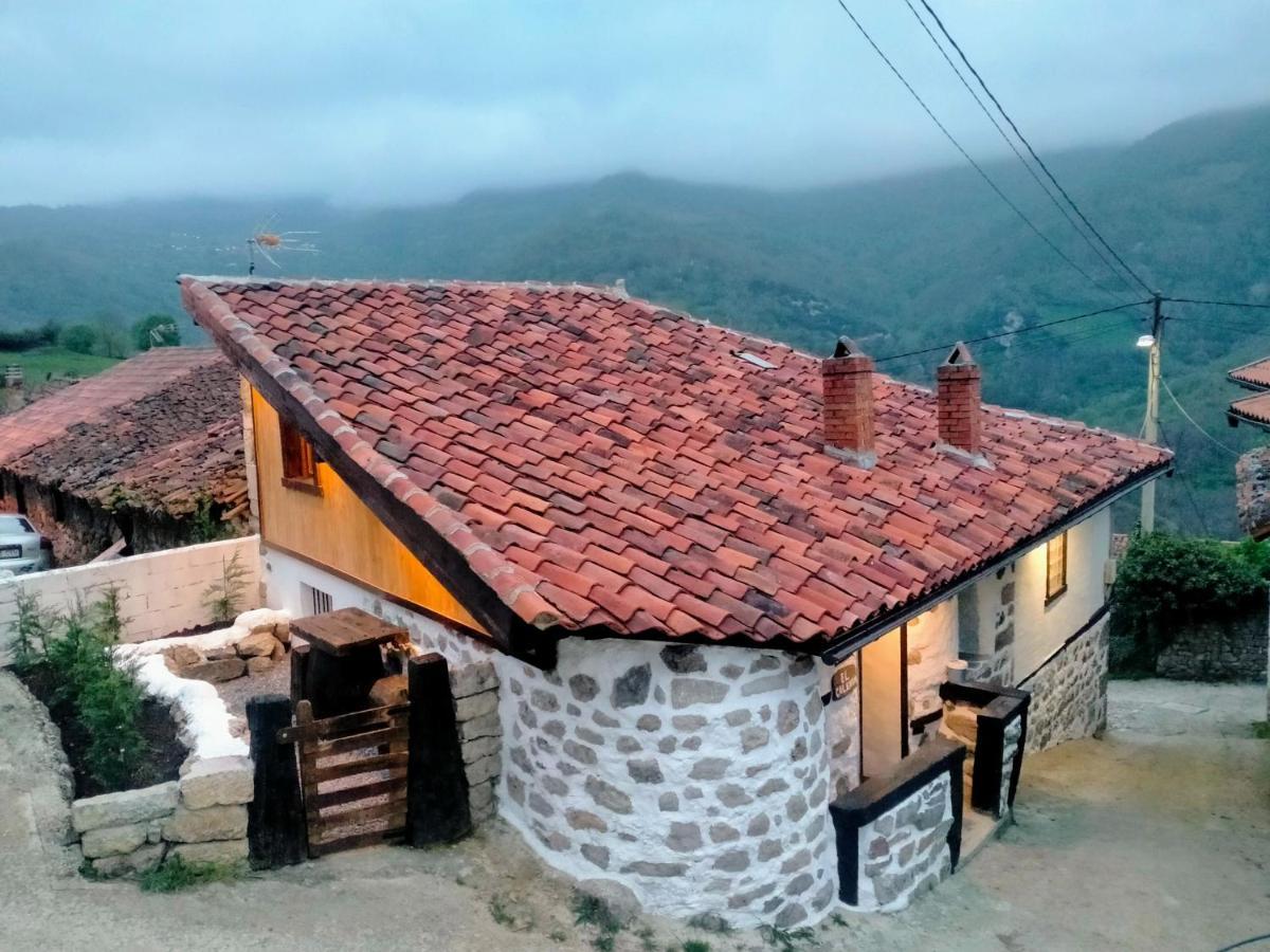 El Calexon De Quiros Holiday home