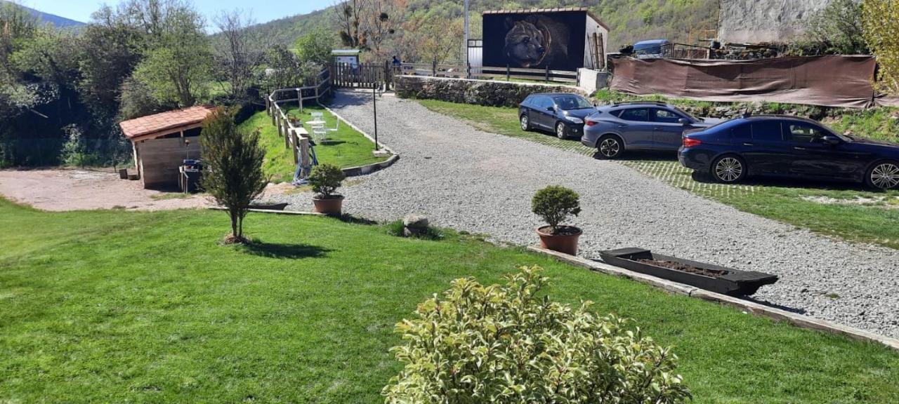 Chozos De La Braña Branosera