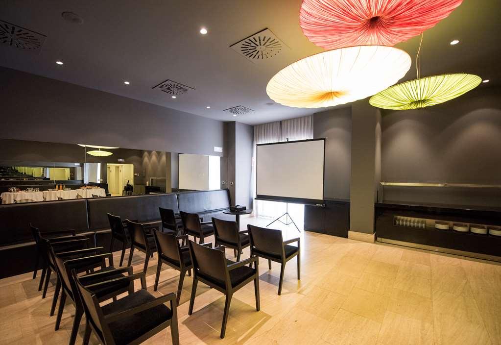 Carris Cardenal Quevedo Hotel