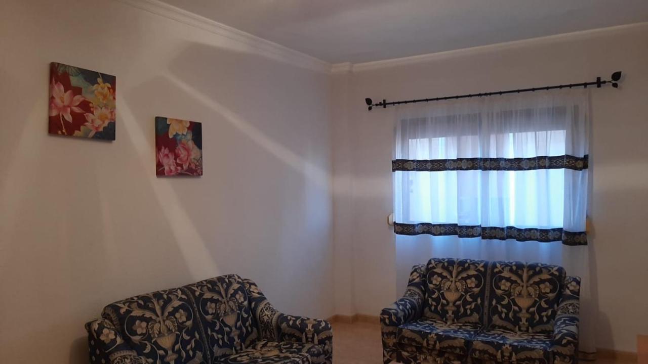 Privada En Zona Tranquila Homestay