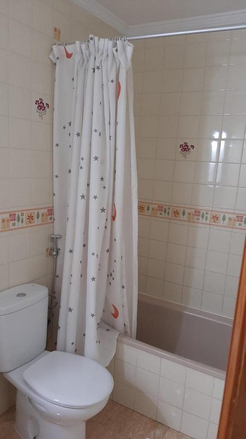 Privada En Zona Tranquila Homestay