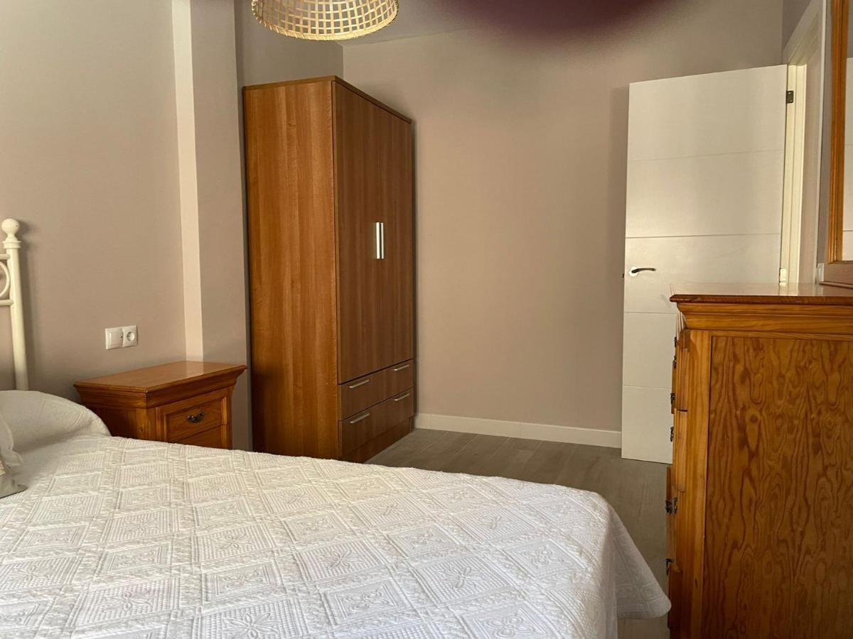 Just A Few Metres From The Beach By Lightbooking Apartamento *