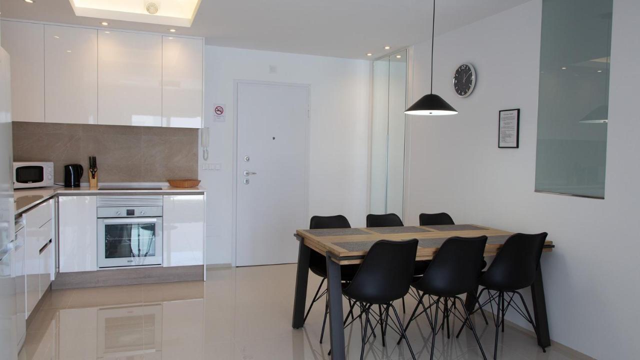 Lujoso Atico En Con Piscina Y Ac - Alba 123 Apartamento