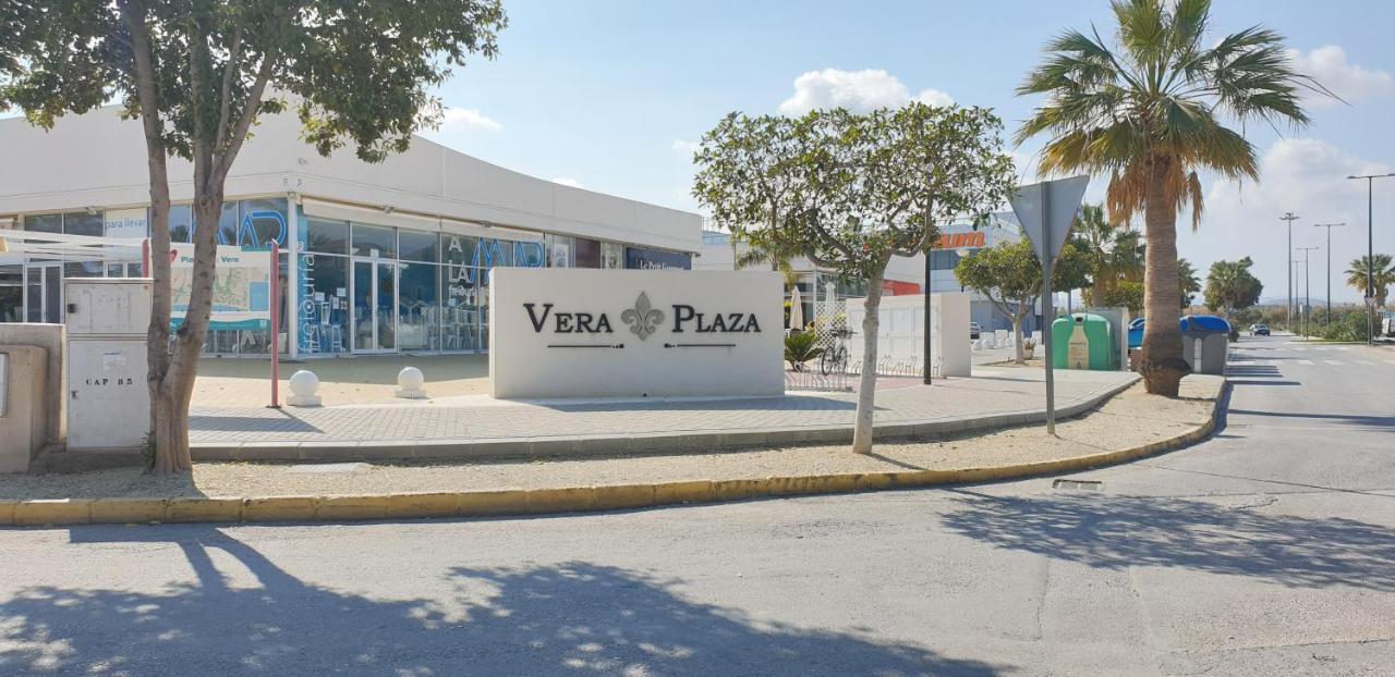 Paraiso: Beachfront Penthouse With Private Rooftop Pool * Vera
