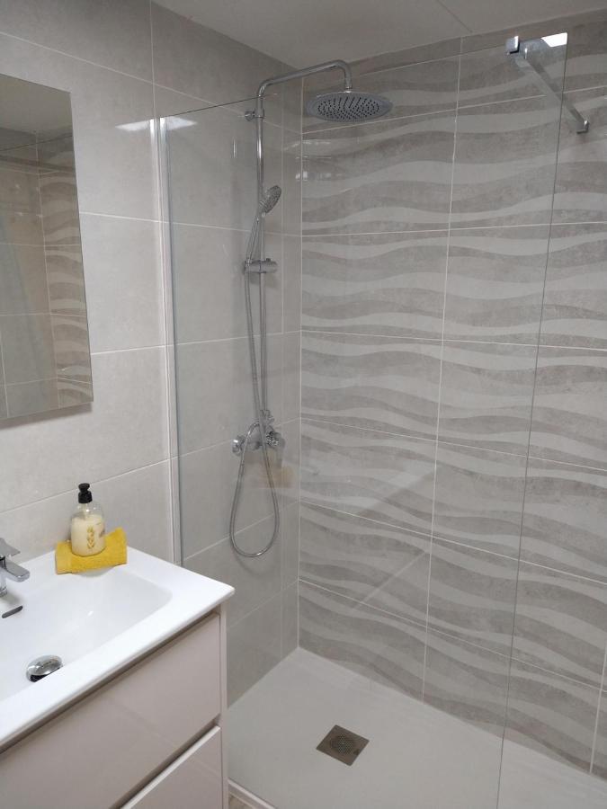 Apartamento Paraíso, ático A Pie De Playa, Piscina Privada En Solárium, Wi-fi *