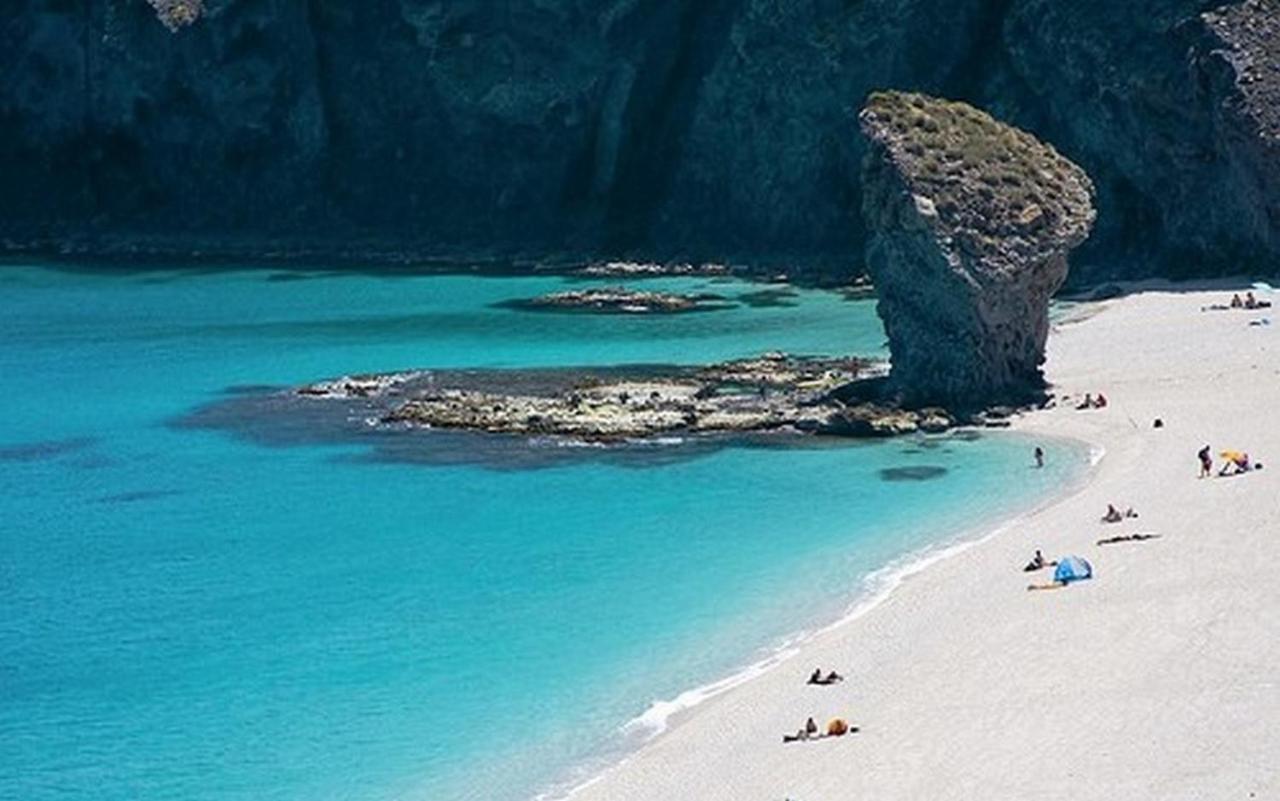 Paraíso, ático A Pie De Playa, Piscina Privada En Solárium, Wi-fi *