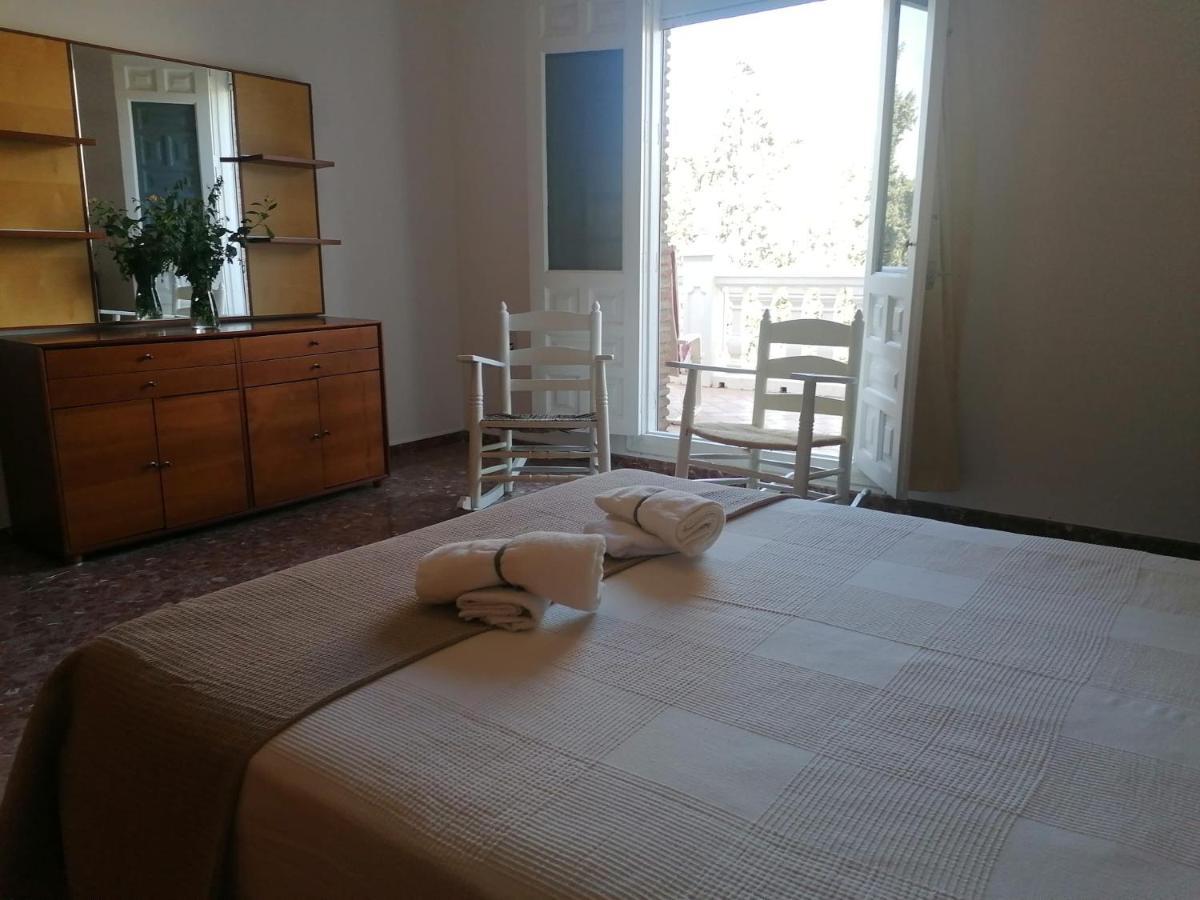 Сasa de vacaciones Charming House With Pool & Barbecue *