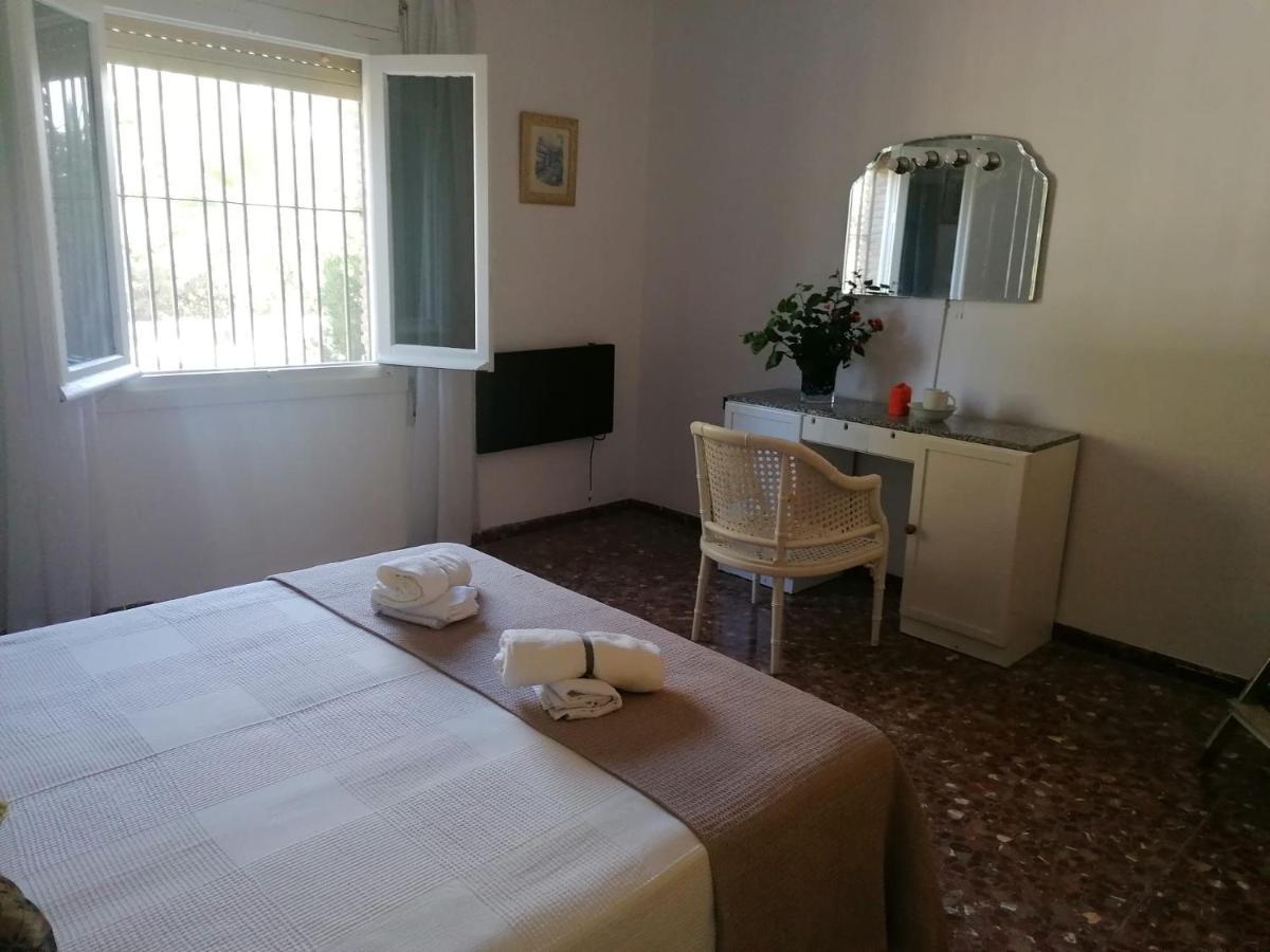 Charming House With Pool & Barbecue Сasa de vacaciones
