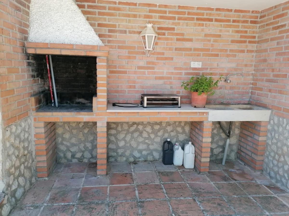 Charming House With Pool & Barbecue *